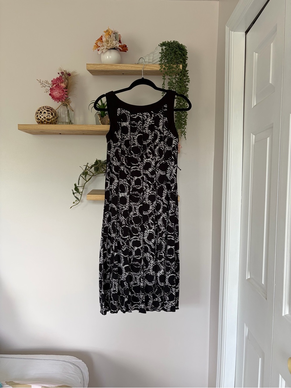 Jessica Howard Black & White Abstract Patterned Sleeveless Women's Dress